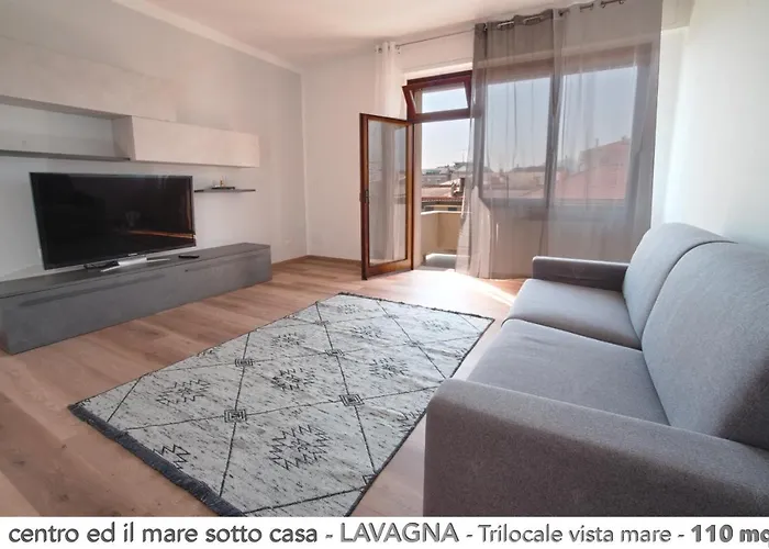 Il Centro Ed Il Mare Sotto Casa